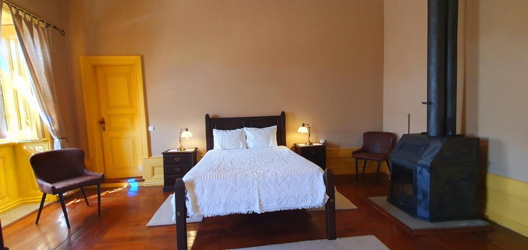 Casa Do Fundo - Sustainable & Ecotourism Guest House Seia Rom bilde